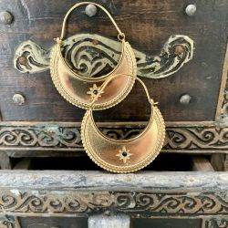 Les boucles d'oreilles Sahara