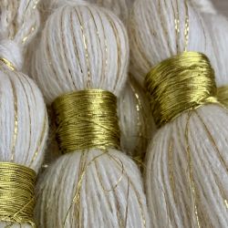 Pompon en coton et lurex
